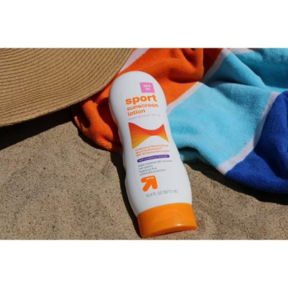 UP&UP Twin Pack Sport Sunscreen Lotion
SPF 30, NEW - Picture 5 of 6